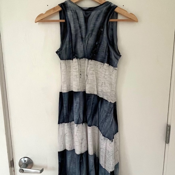 Gilda Midani Dress - Picture 3 of 3